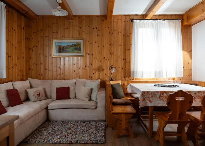 Flat Apartment *